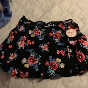 Floral mini skirt